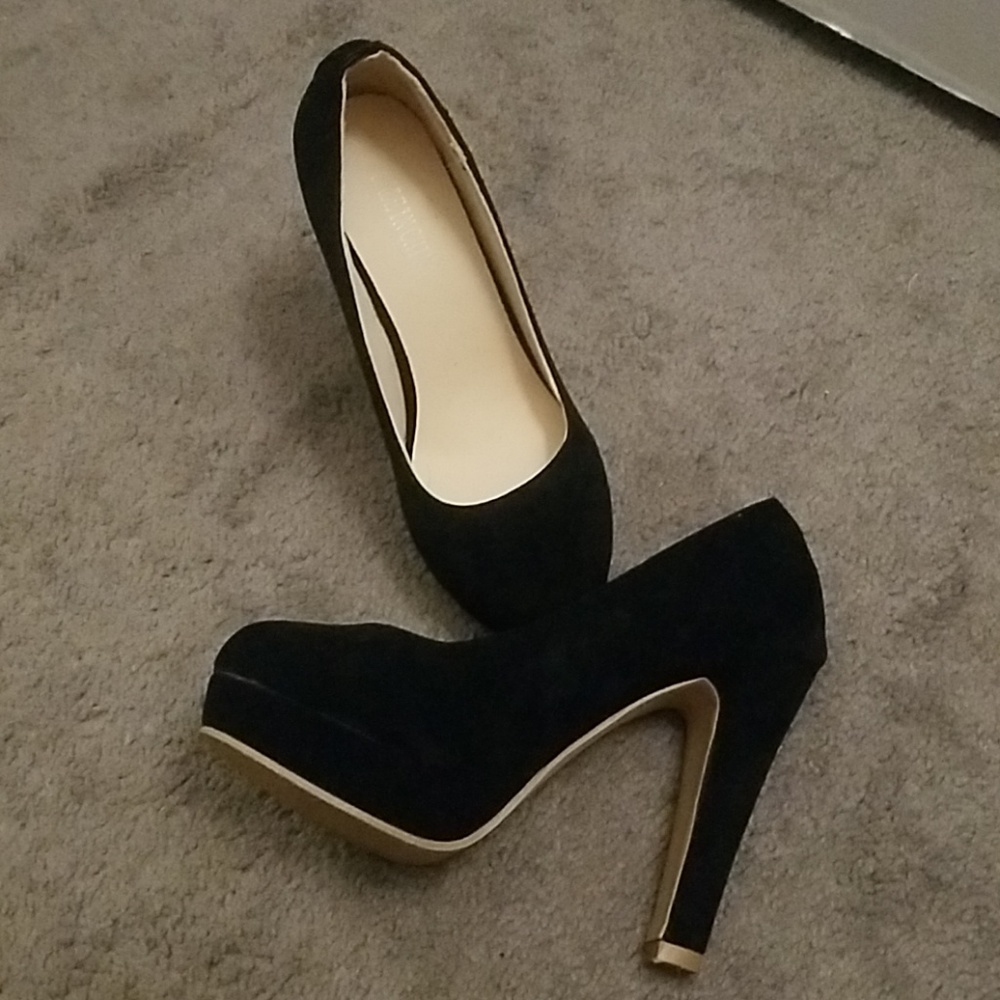 Heels - Picture 2 of 2